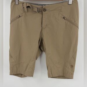 Mountain Hardware khaki nylon hiking Bermuda shorts women’s size 2 camping